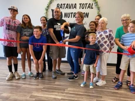 Batavia pawn shop cashes in on a popular concept